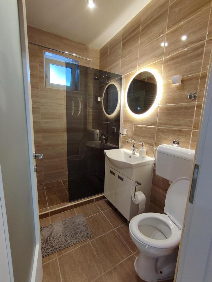 Ferienwohnung Stan Andja Sremska Mitrovica Exterior foto