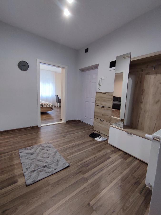 Ferienwohnung Stan Andja Sremska Mitrovica Exterior foto