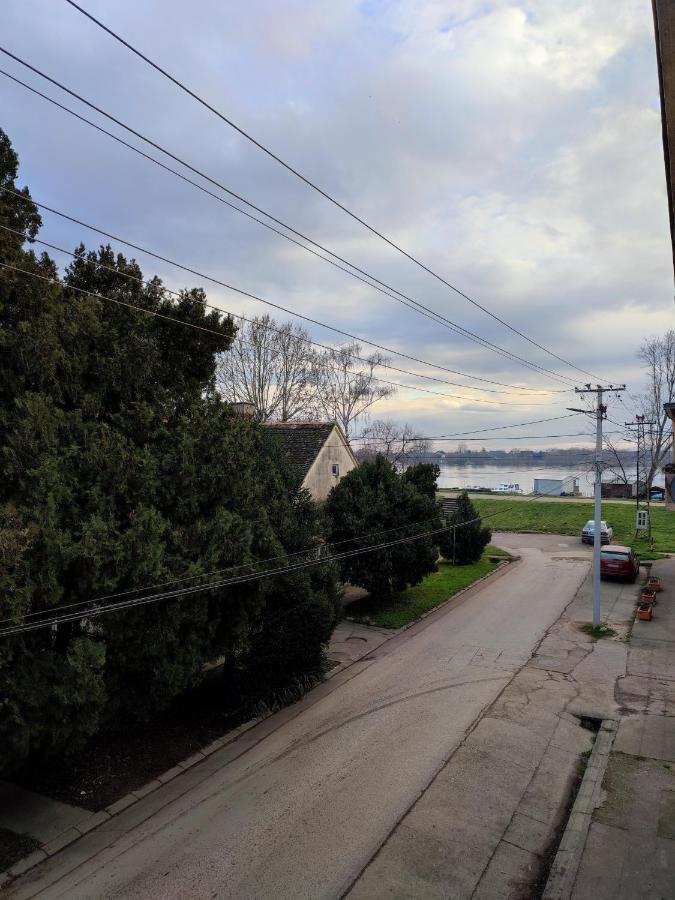 Ferienwohnung Stan Andja Sremska Mitrovica Exterior foto